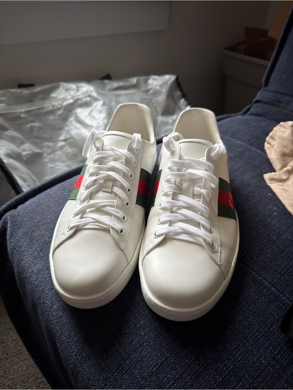 Gucci White Leather Sneakers with Green & Red Stripe
